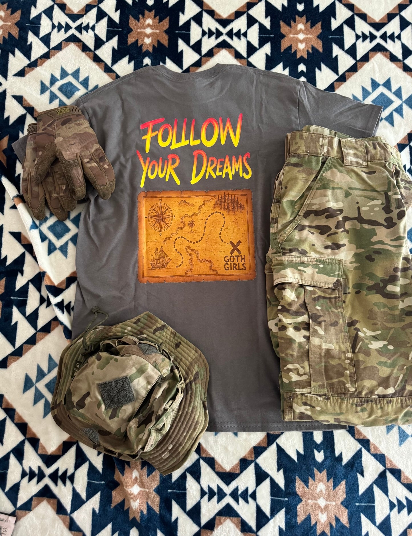 Follow your Dreams Tee